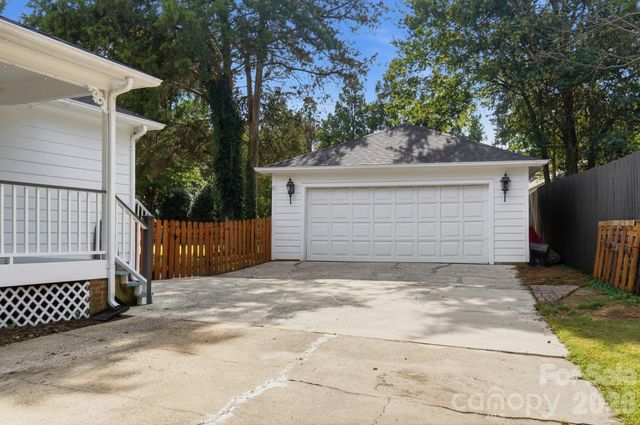 7812 Ridgeloch Place, Charlotte, NC 28226