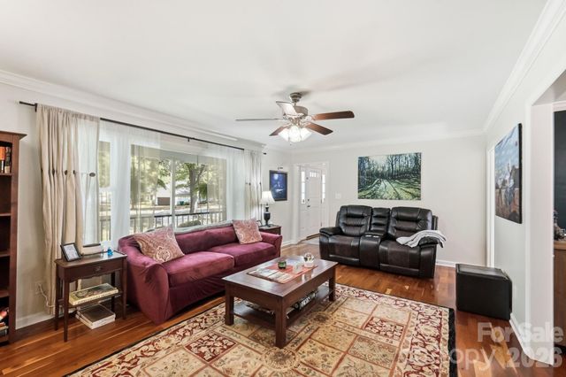 7812 Ridgeloch Place, Charlotte, NC 28226