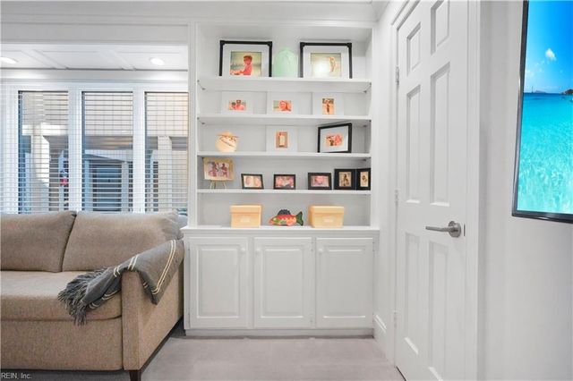 700 Oriole Dr Apt 515, Virginia Beach, VA 23451