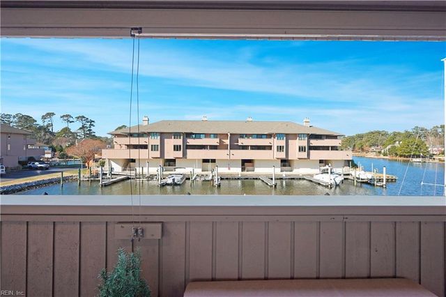 700 Oriole Dr Apt 515, Virginia Beach, VA 23451