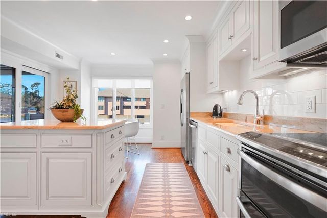 700 Oriole Dr Apt 515, Virginia Beach, VA 23451