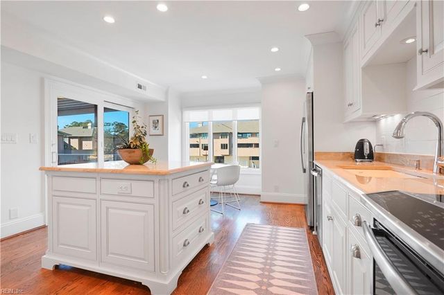 700 Oriole Dr Apt 515, Virginia Beach, VA 23451