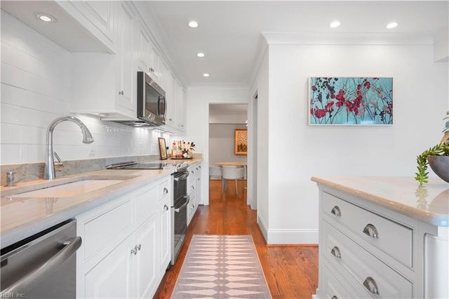 700 Oriole Dr Apt 515, Virginia Beach, VA 23451