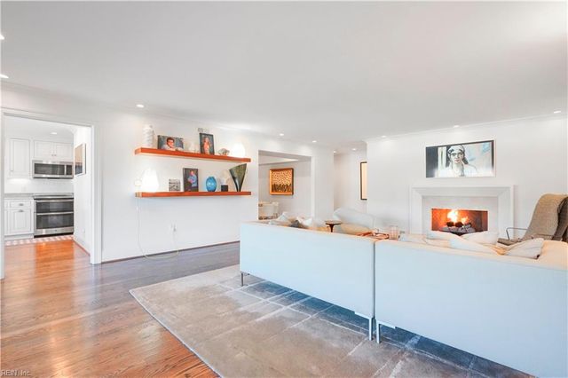 700 Oriole Dr Apt 515, Virginia Beach, VA 23451