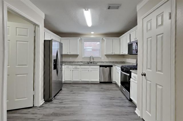 5510 Forest Trails Drive, Houston, TX 77084