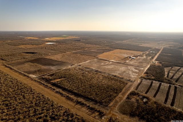 3407 CR 215, Mccoy, TX 78147