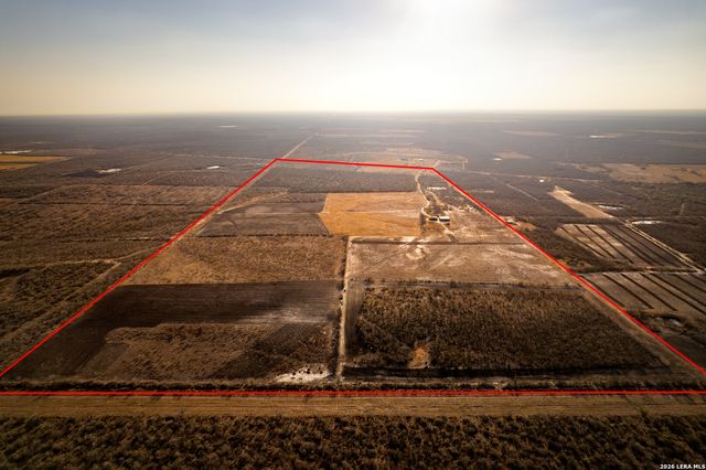 3407 CR 215, Mccoy, TX 78147