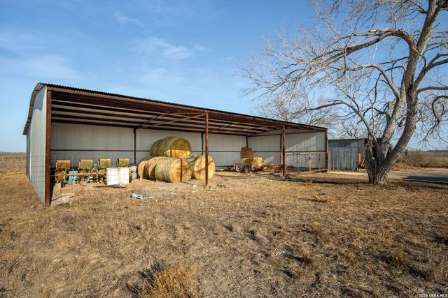 3407 CR 215, Mccoy, TX 78147