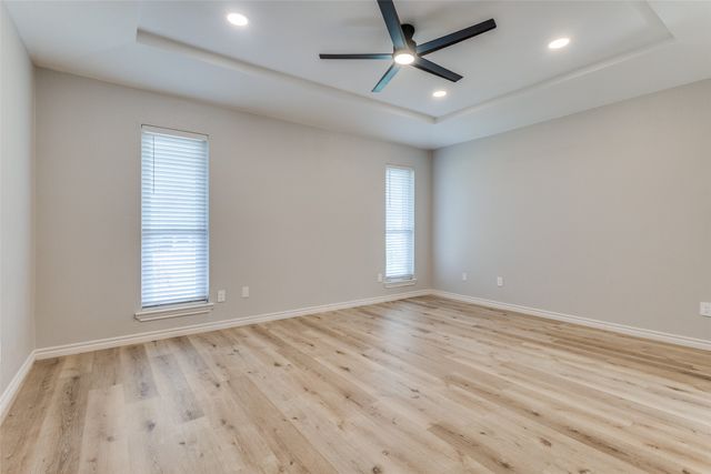 900 Hillside Lane, Flower Mound, TX 75028