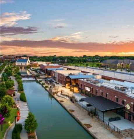 900 Hillside Lane, Flower Mound, TX 75028