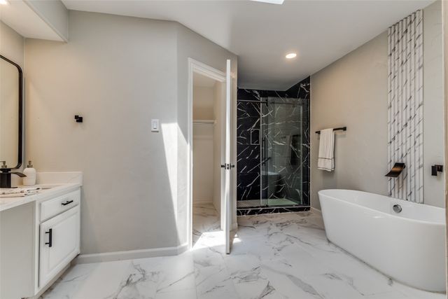 900 Hillside Lane, Flower Mound, TX 75028