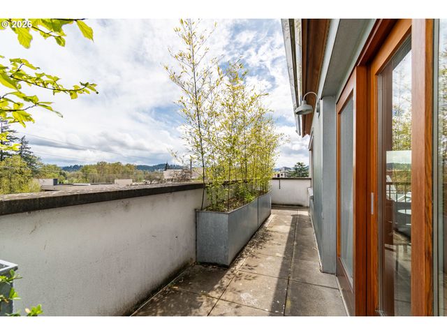 321 MILL St 4, Eugene, OR 97401