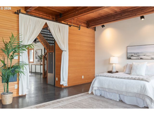 321 MILL St 4, Eugene, OR 97401