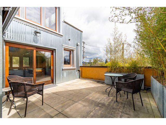 321 MILL St 4, Eugene, OR 97401