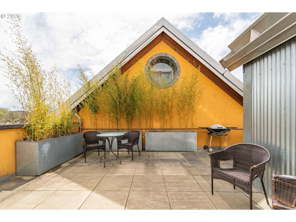 321 MILL St 4, Eugene, OR 97401