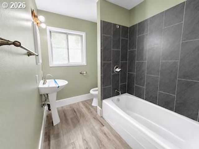 10505 Se LONG St, Portland, OR 97266