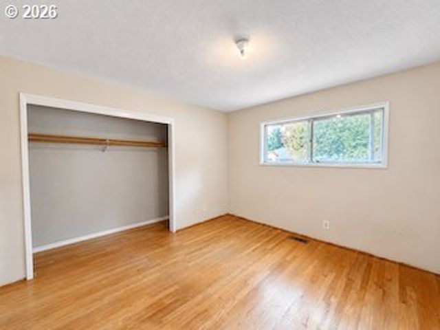 10505 Se LONG St, Portland, OR 97266