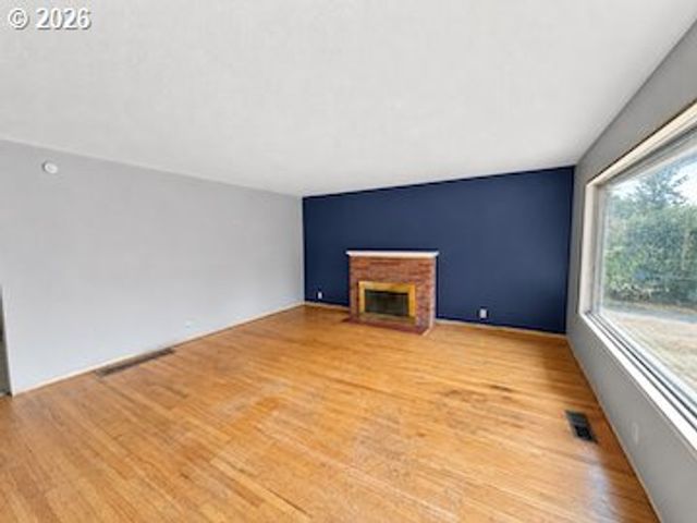 10505 Se LONG St, Portland, OR 97266