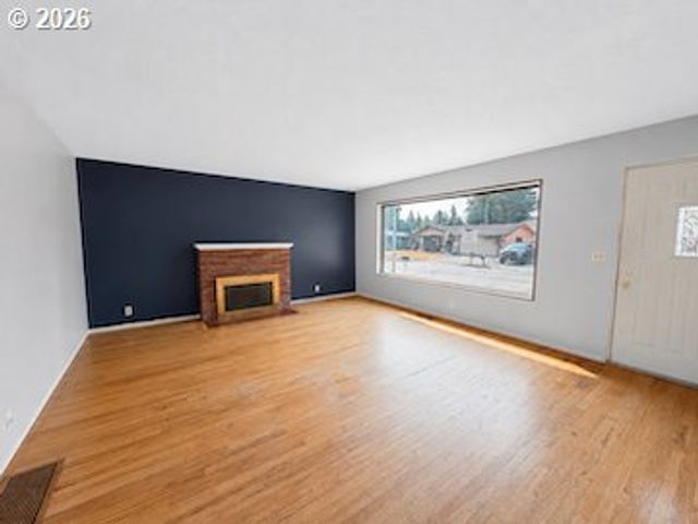 10505 Se LONG St, Portland, OR 97266