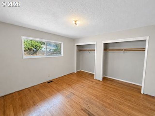 10505 Se LONG St, Portland, OR 97266