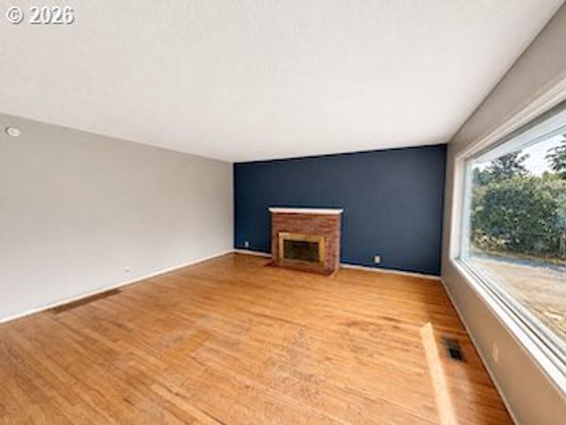 10505 Se LONG St, Portland, OR 97266