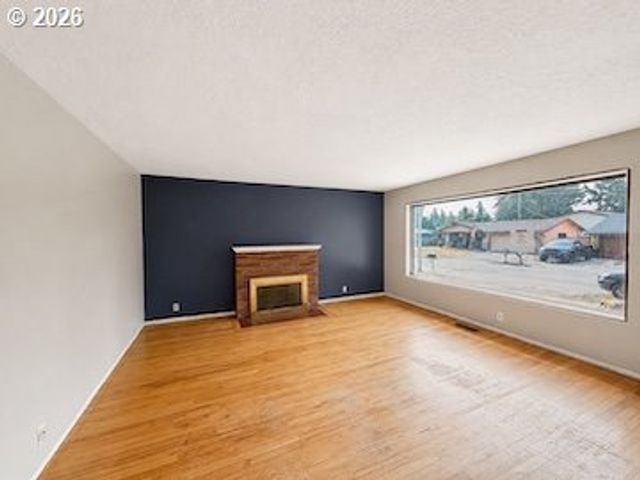 10505 Se LONG St, Portland, OR 97266