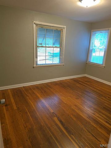 10089 Dwight Drive, Bellefontaine Nghbrs, MO 63137