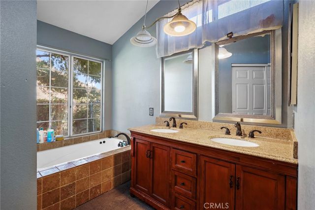 20058 Rancherias Lane, Apple Valley, CA 92307