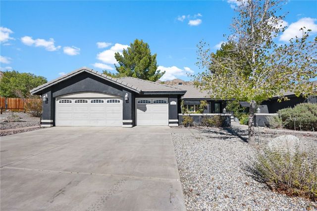 20058 Rancherias Lane, Apple Valley, CA 92307