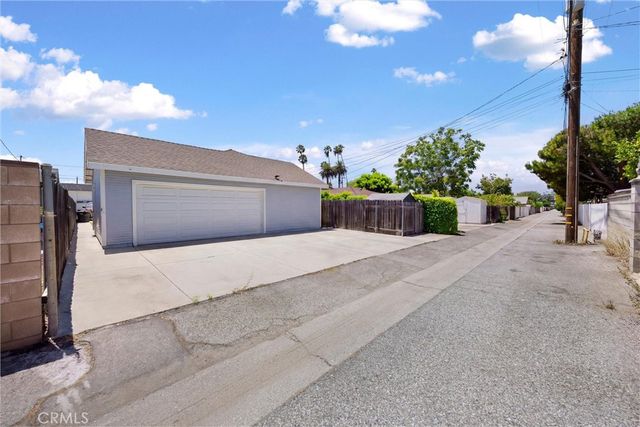 1451 1455 3rd Street, La Verne, CA 91750