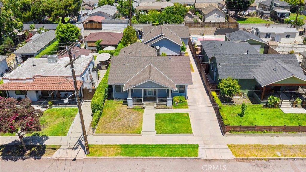 Image 12 of property listing at 1451 1455 3rd Street, La Verne, CA 91750
