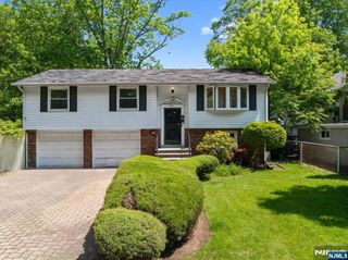 297 Genesee Avenue, Englewood, NJ 07631