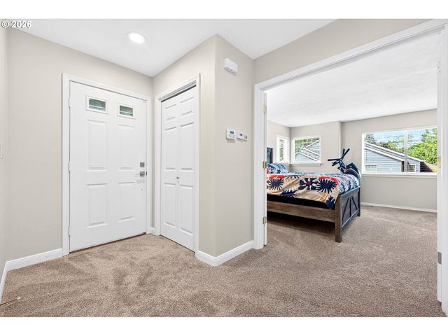 13190 Sw HIDDEN CREEK Pl, Portland, OR 97223