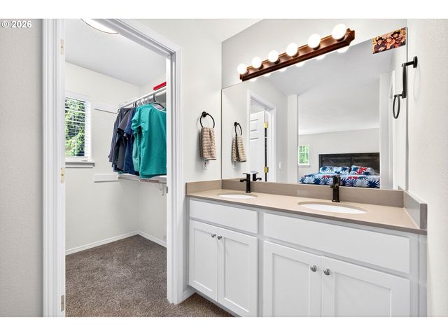 13190 Sw HIDDEN CREEK Pl, Portland, OR 97223