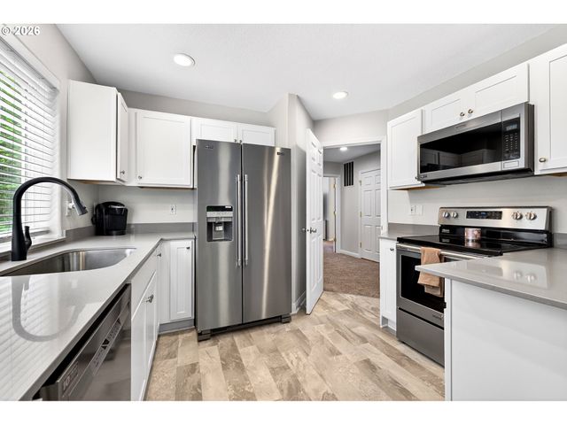 13190 Sw HIDDEN CREEK Pl, Portland, OR 97223