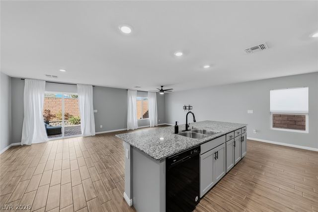 10035 San Floriano Street, Las Vegas, NV 89178