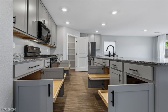 10035 San Floriano Street, Las Vegas, NV 89178