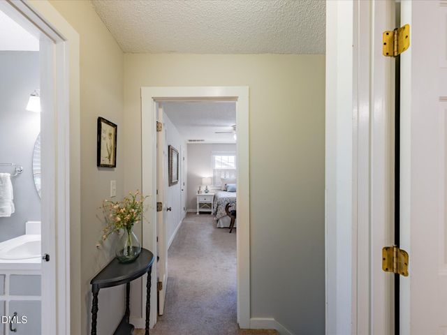 101 Oakwood Drive, Wake Forest, NC 27587