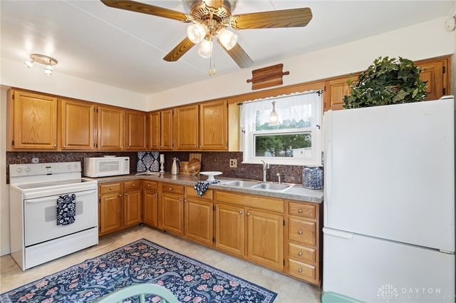 1611 Garwood Drive, Dayton, OH 45432