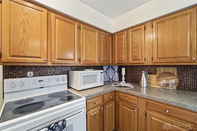 1611 Garwood Drive, Dayton, OH 45432