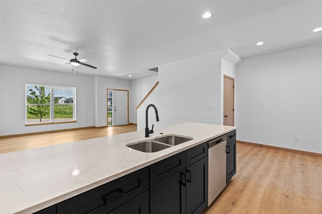 628 Catherine Drive, Tiffin, IA 52340