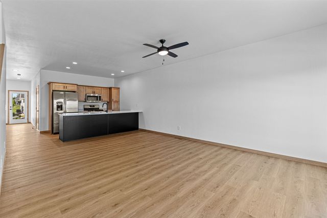 628 Catherine Drive, Tiffin, IA 52340