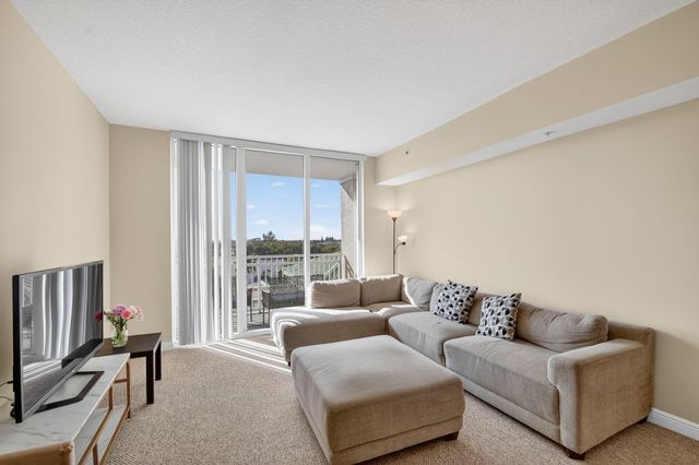 350 N Federal Highway 502, Boynton Beach, FL 33435