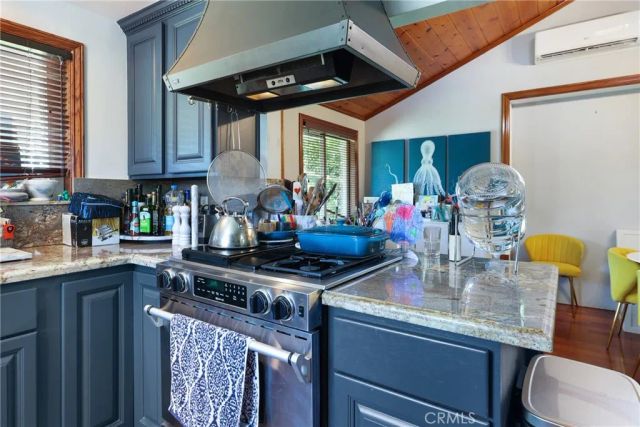 2642 Westminster Place, Costa Mesa, CA 92627