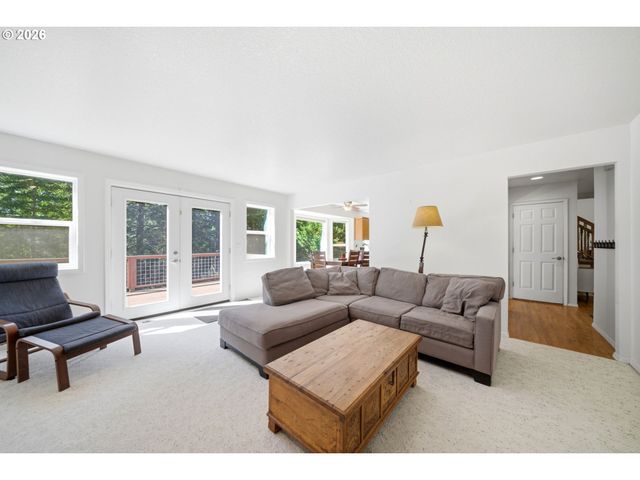 28908 Ne 58TH Cir, Camas, WA 98607