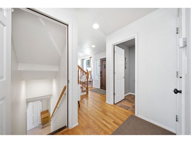 28908 Ne 58TH Cir, Camas, WA 98607