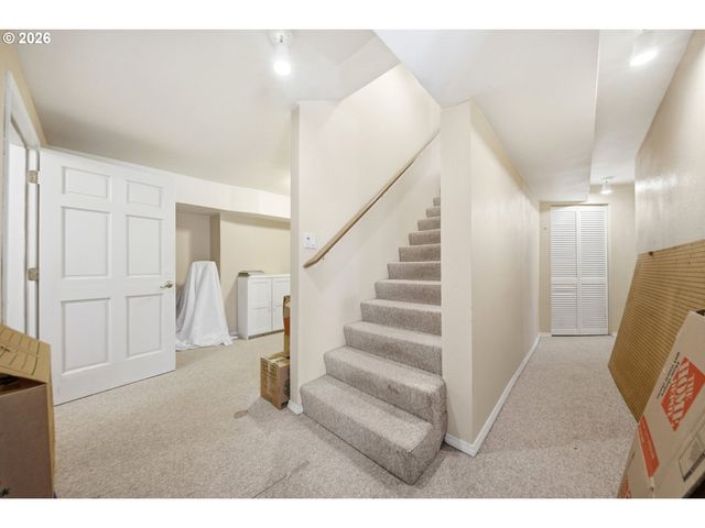 28908 Ne 58TH Cir, Camas, WA 98607