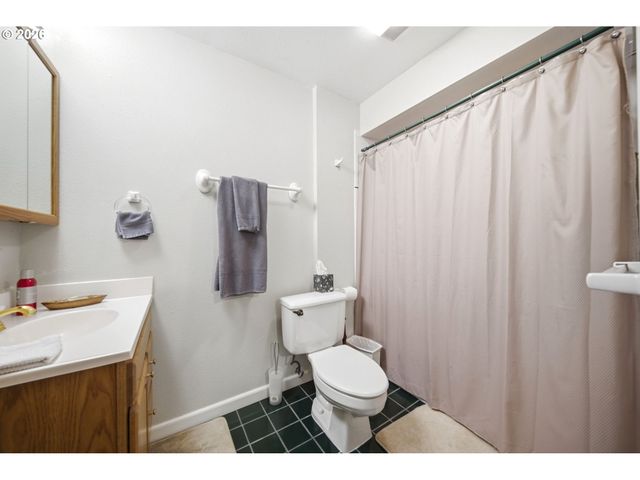 28908 Ne 58TH Cir, Camas, WA 98607