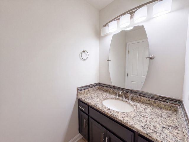 8018 Valencia Dr, Smyrna, TN 37167