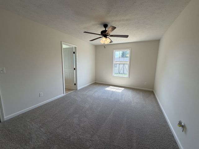 8018 Valencia Dr, Smyrna, TN 37167